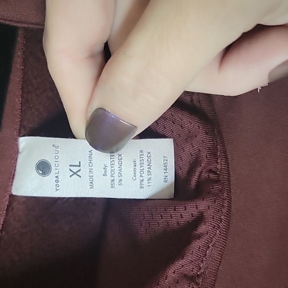 Yogalicious scuba pullover - Picture 8 of 9